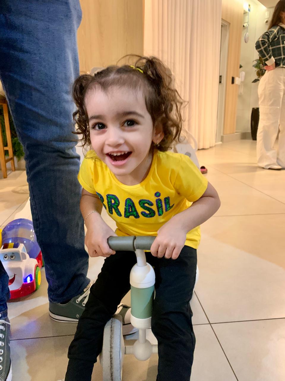 Isabela de bicicleta